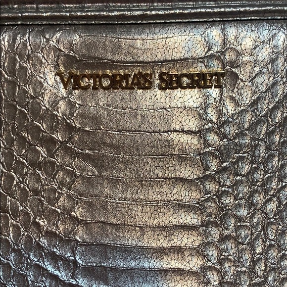 Add on $6 Victoria’s Secret Silver Purse - Picture 6 of 8
